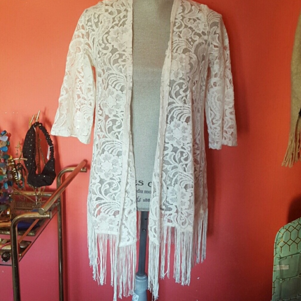 Cream/White Lace Fringe Kimono